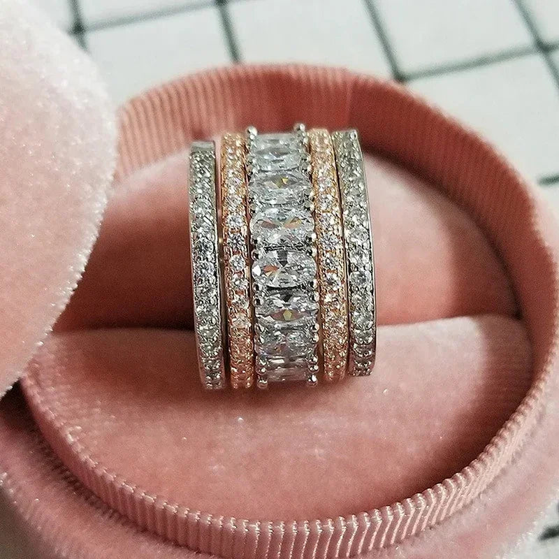 Huitan Noble Elegant Wide Rings for Women Chic Bright Fashion Dazzling Cubic Zirconia Accessories Charms Delicate Party Jewelry